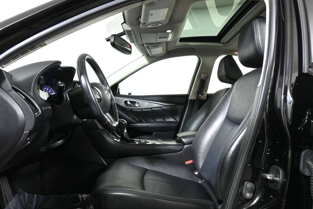 Thumbnail: 2016 INFINITI Q50 - 3