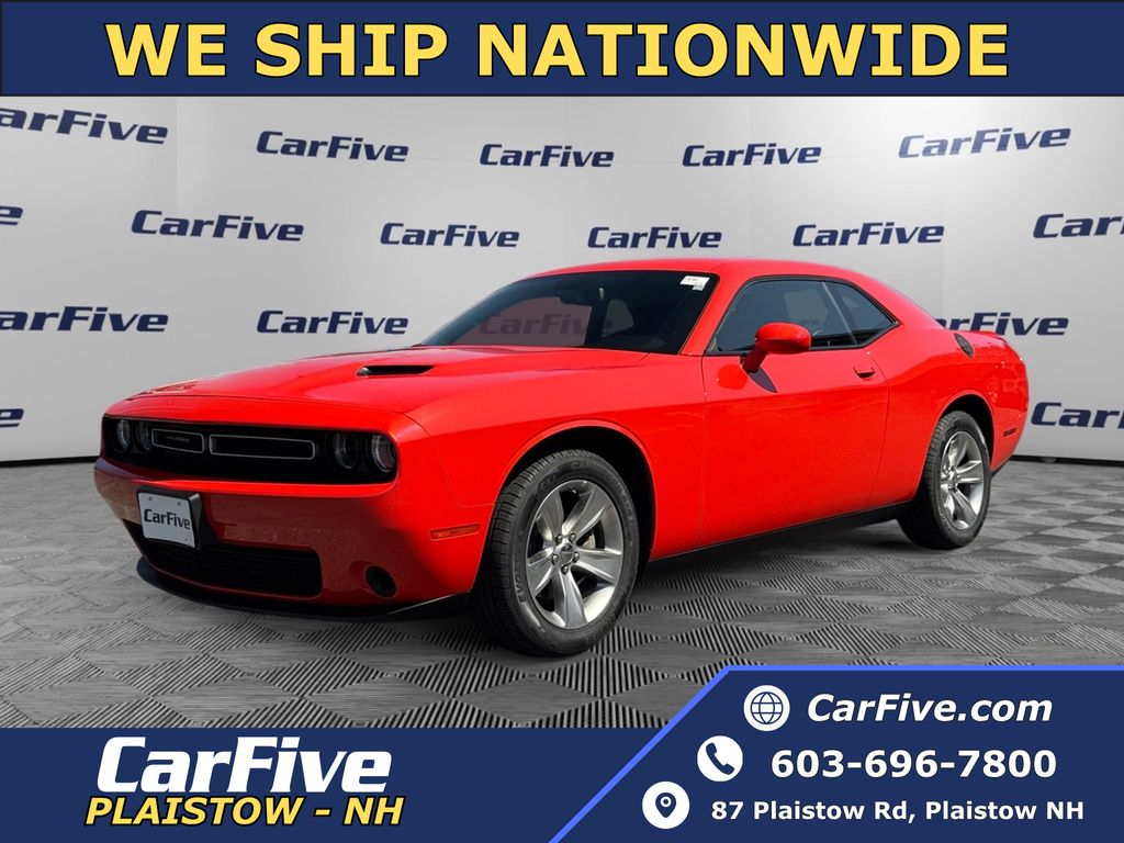 2022 Dodge Challenger SXT RWD