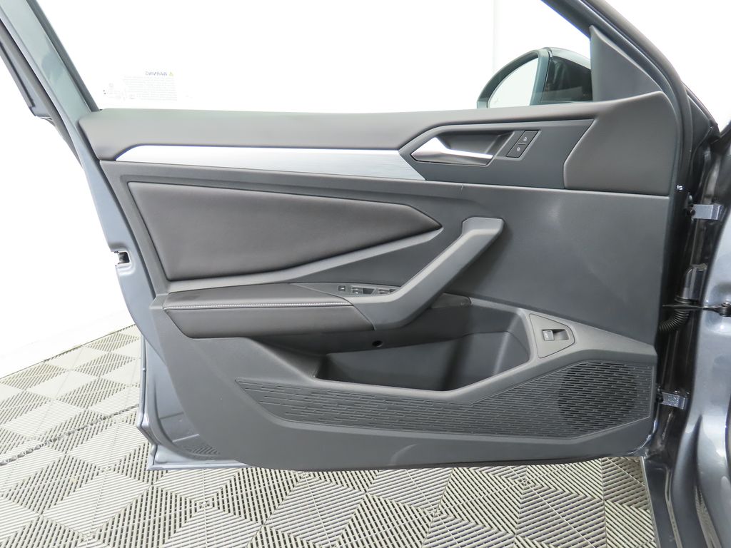 Thumbnail: 2026 Volkswagen Jetta - 24