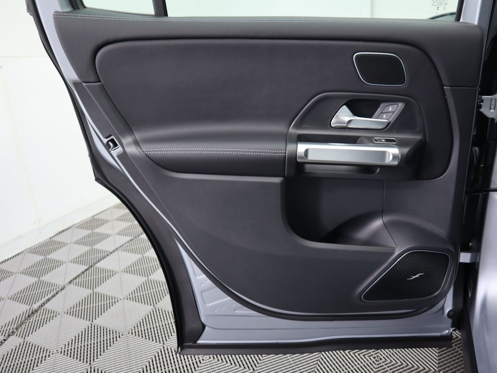 Thumbnail: 2025 Mercedes-Benz GLB - 27