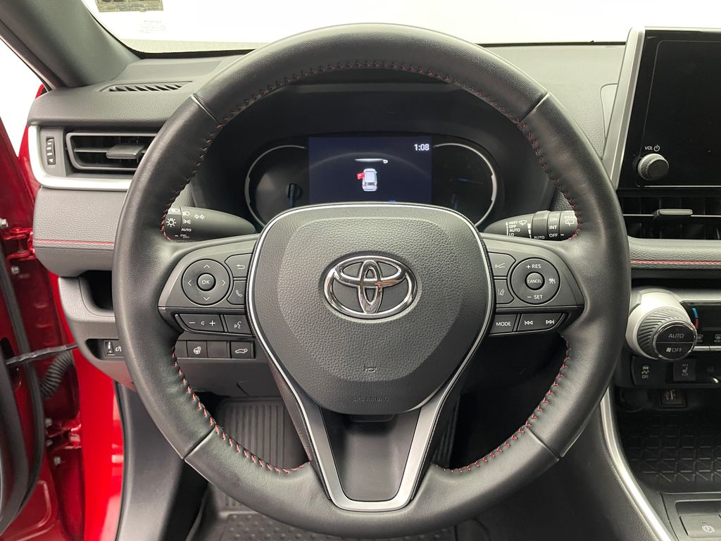 Thumbnail: 2023 Toyota RAV4 - 21