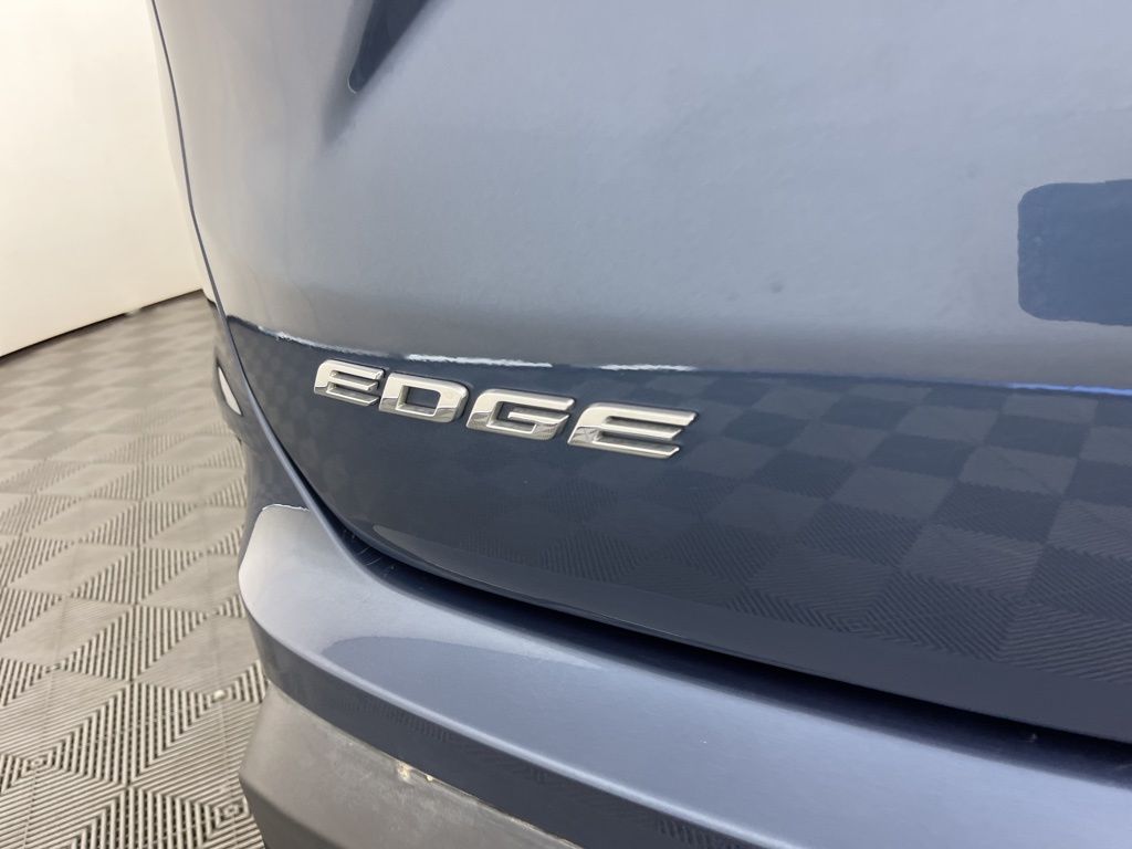 2019 Ford Edge SEL 3