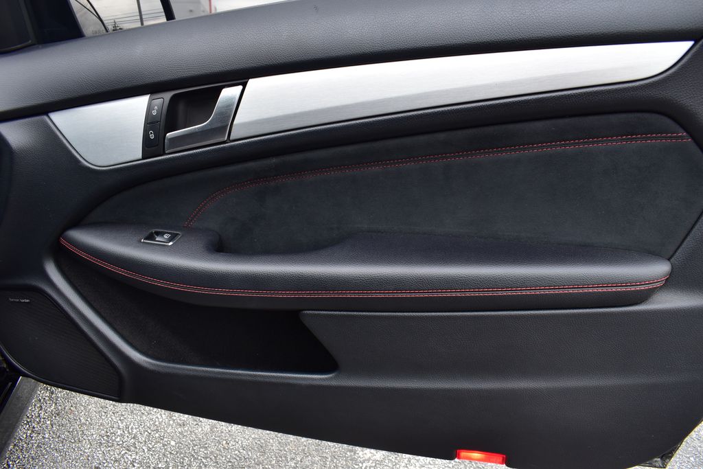 2014 Mercedes-Benz C-Class C 250 27