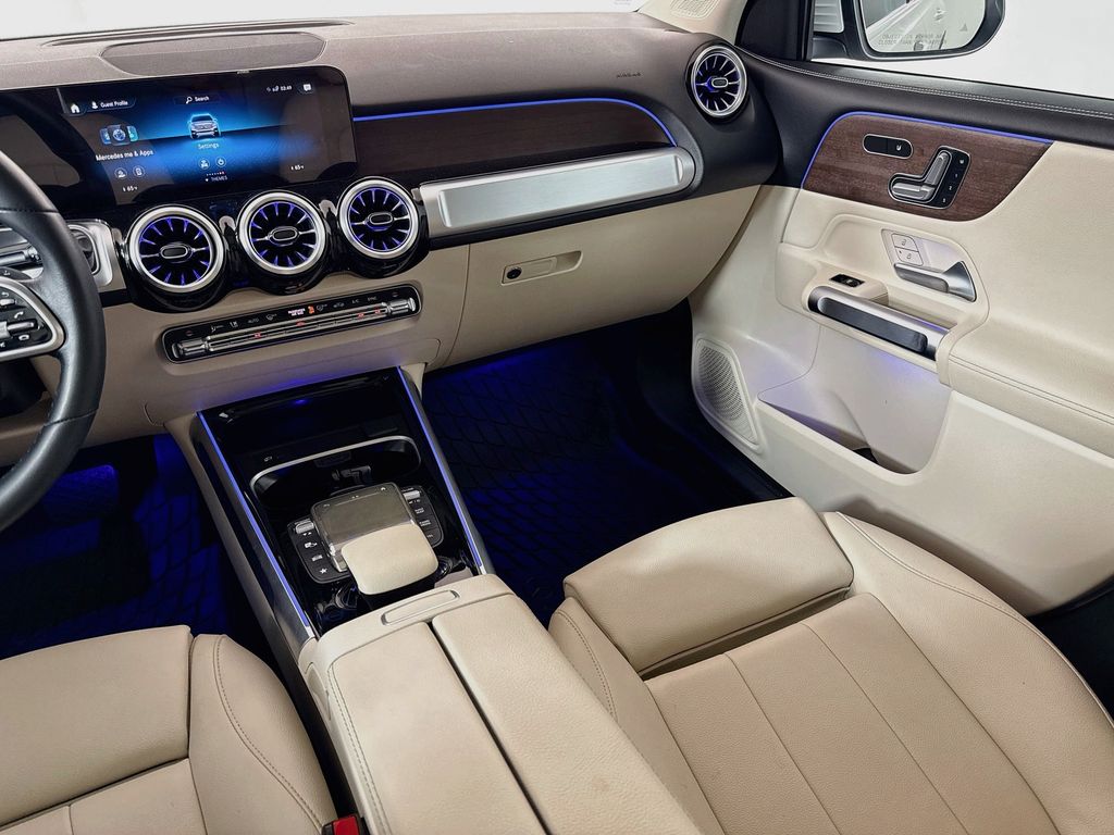 Thumbnail: 2023 Mercedes-Benz GLB - 25
