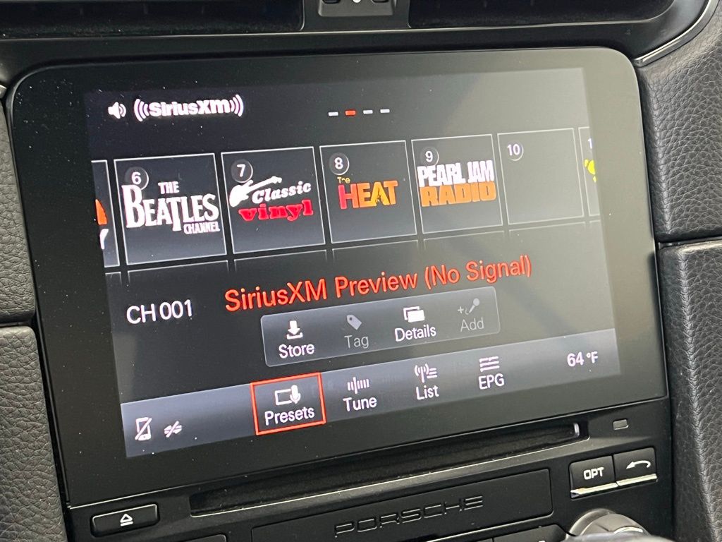 Thumbnail: 2017 Porsche 911 - 15