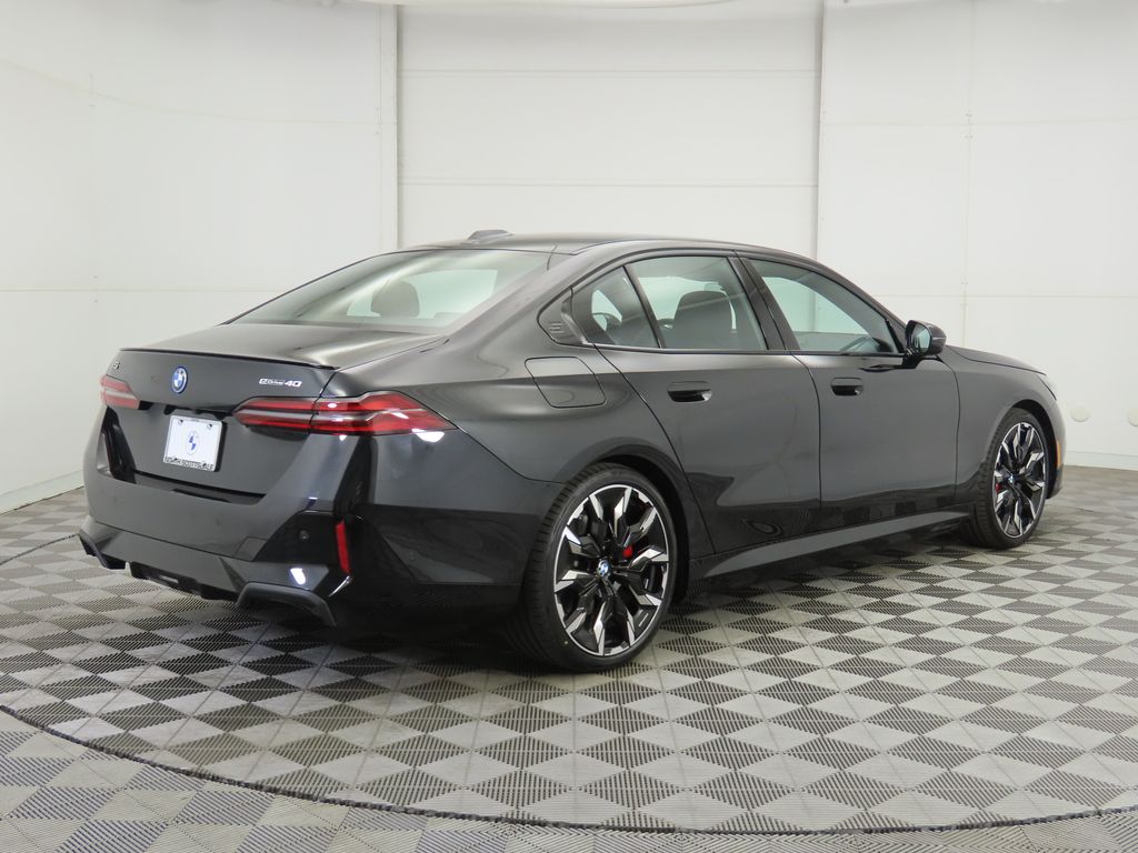 Thumbnail: 2026 BMW i5 - 5