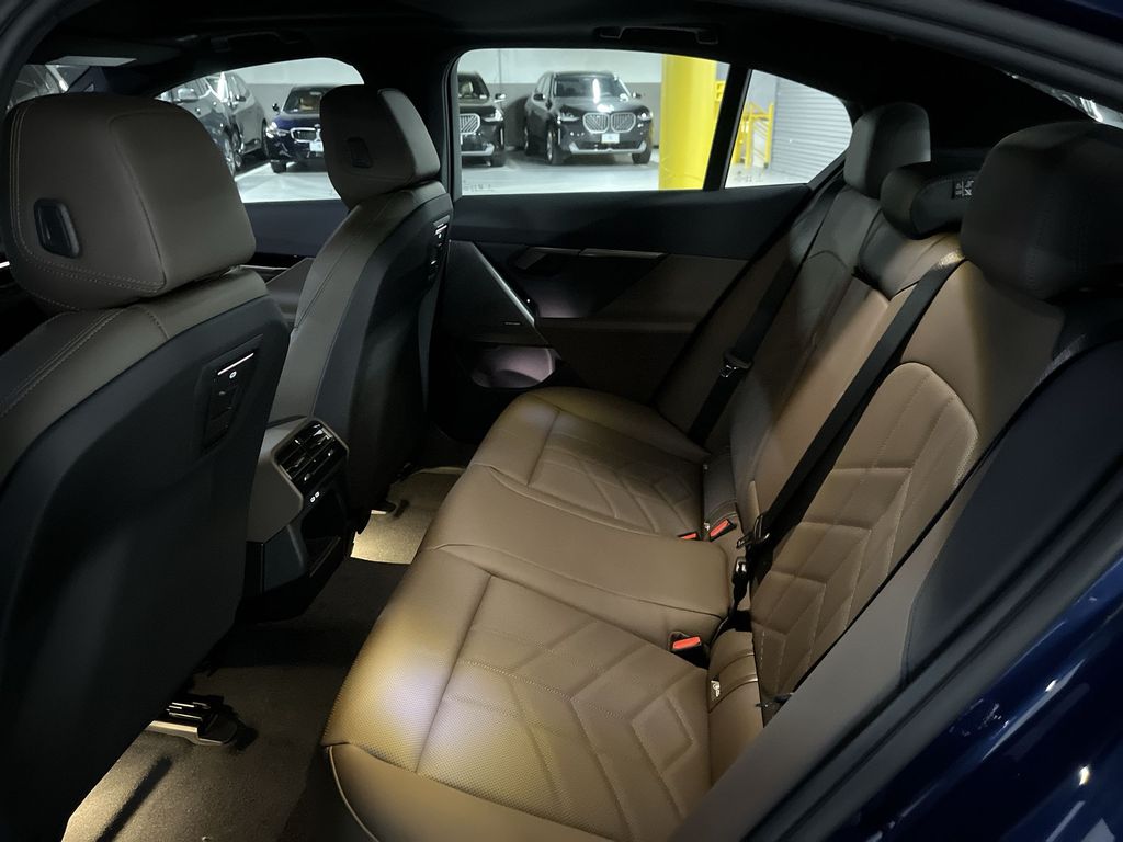 Thumbnail: 2026 BMW 5 Series - 23