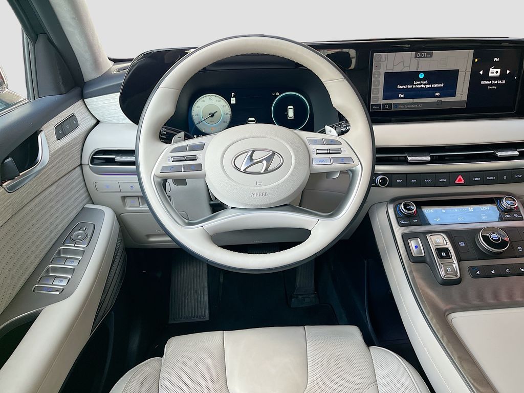 Used 2024 Black Hyundai Calligraphy image 24