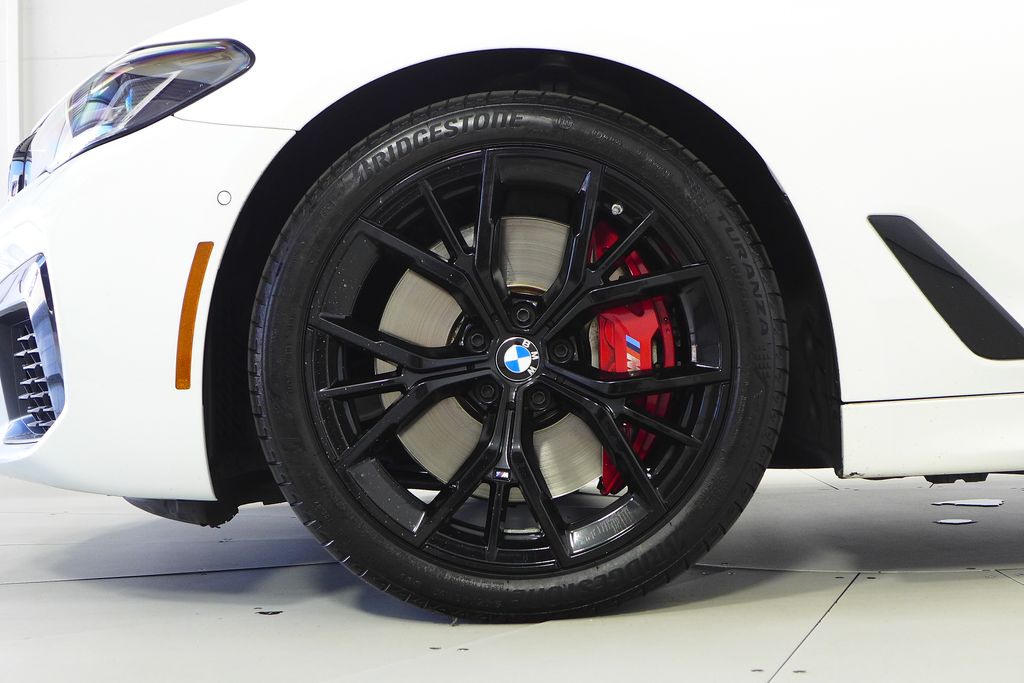 Thumbnail: 2023 BMW 5 Series - 5
