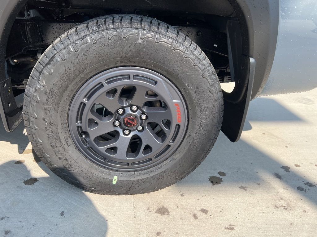 2025 Boulder Gray Pearl Nissan Frontier PRO-4X 4X4 Truck