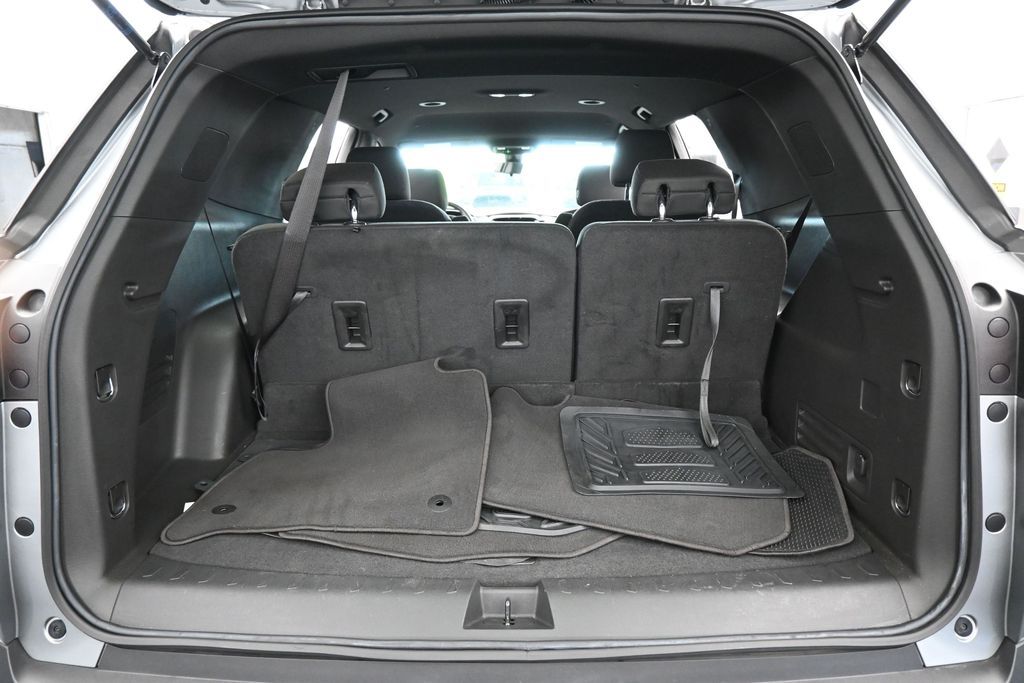 Used 2023 Sterling Gray Metallic Chevrolet LT image 35