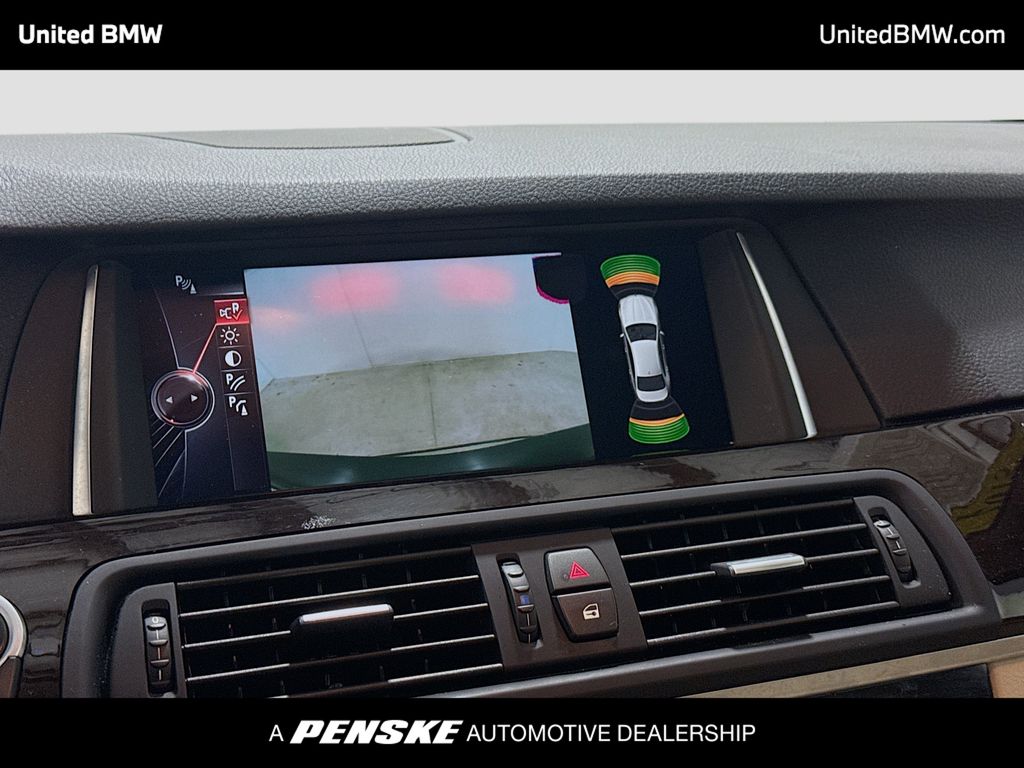 Thumbnail: 2015 BMW 5 Series - 9