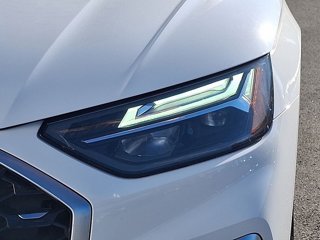 Thumbnail: 2022 Audi Q5 - 9