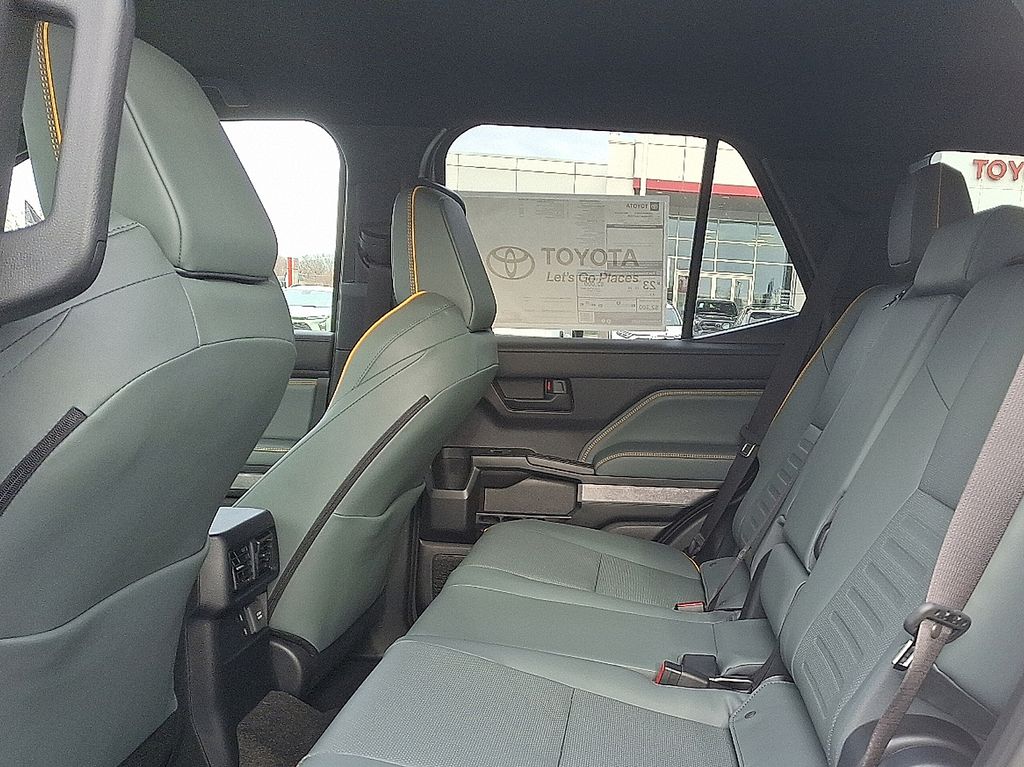 Thumbnail: 2025 Toyota 4Runner - 7