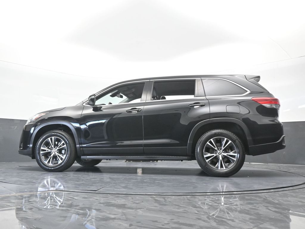 Used 2019 Midnight Black Metallic Toyota LE Plus image 60
