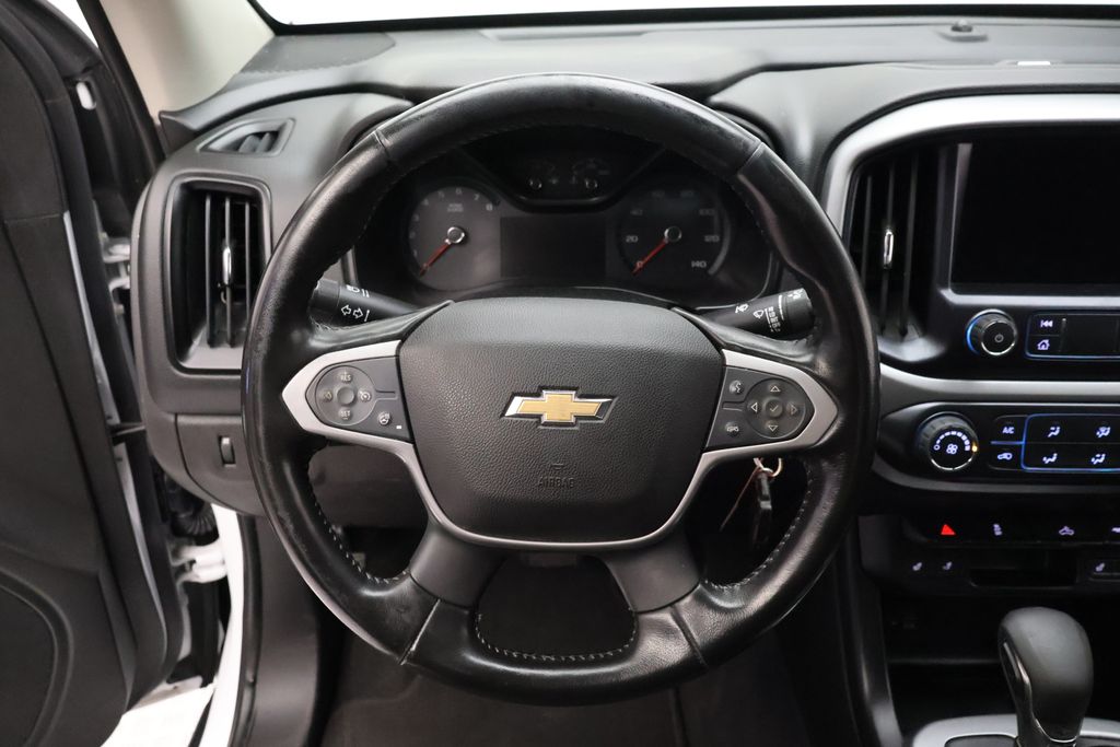 Thumbnail: 2022 Chevrolet Colorado - 23