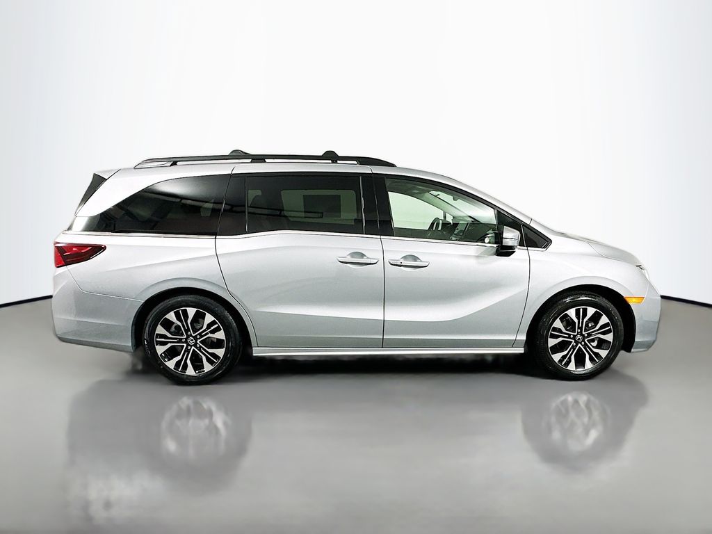 Thumbnail: 2026 Honda Odyssey - 4