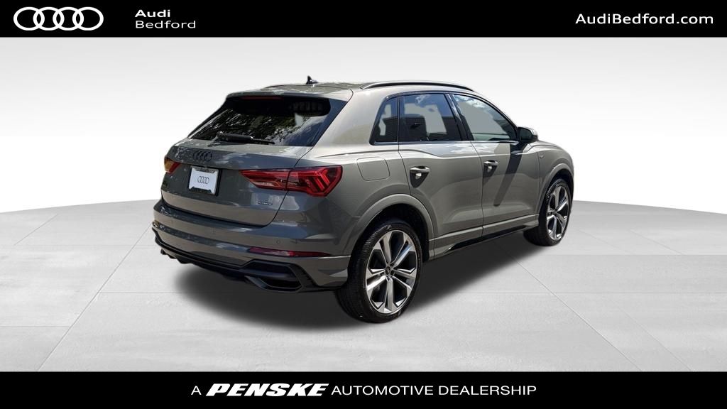 Thumbnail: 2021 Audi Q3 - 6