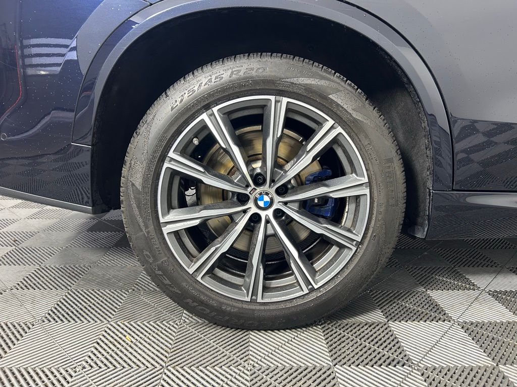Thumbnail: 2023 BMW X5 - 11
