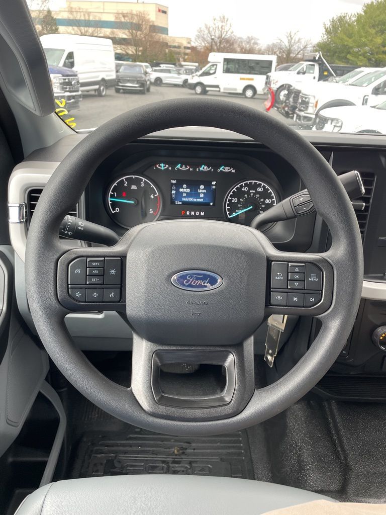 2025 Ford F-550 Chassis XL