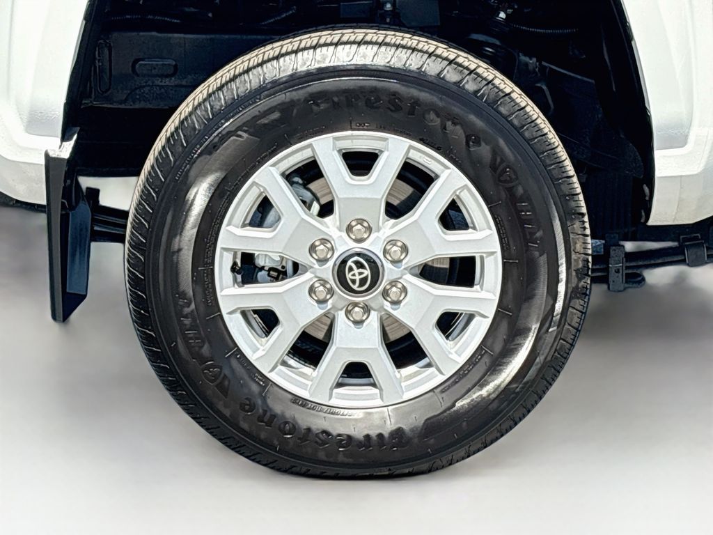 Thumbnail: 2025 Toyota Tacoma - 32