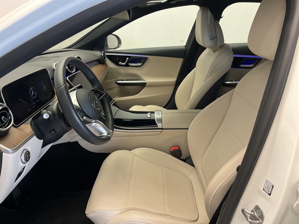 Thumbnail: 2025 Mercedes-Benz C-Class - 13
