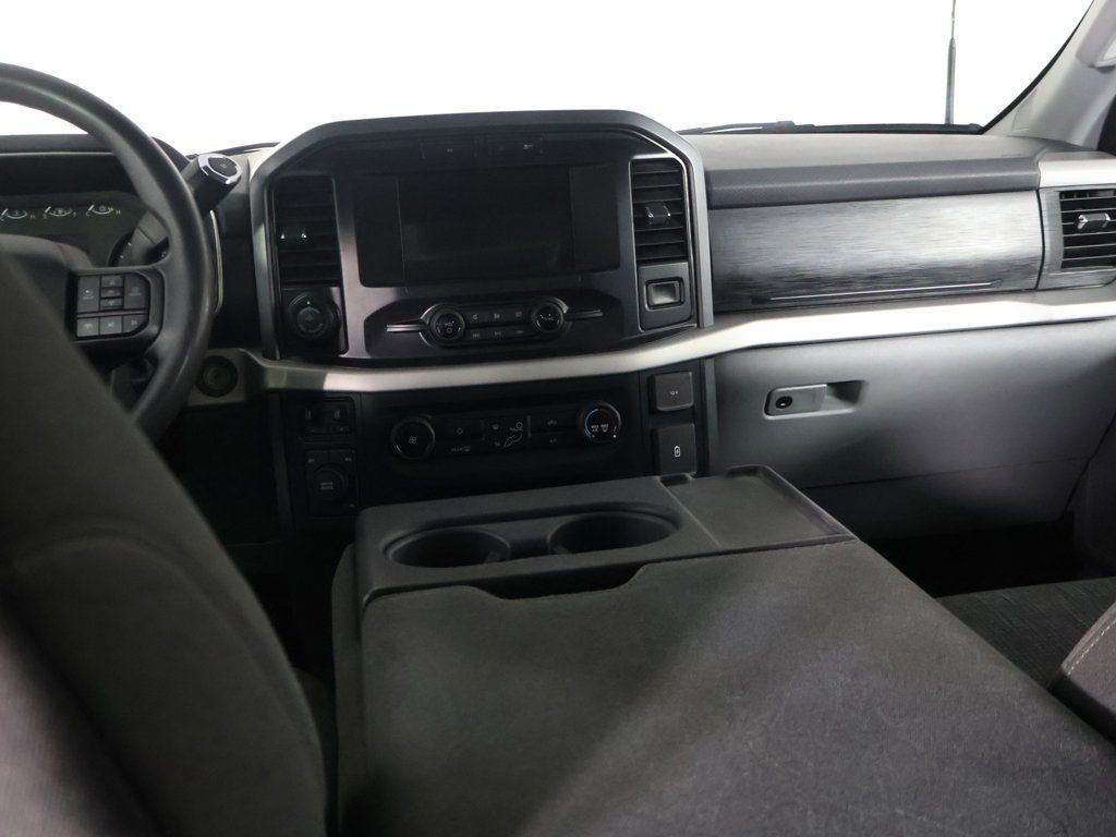 Used 2022 Silver Ford XLT image 31