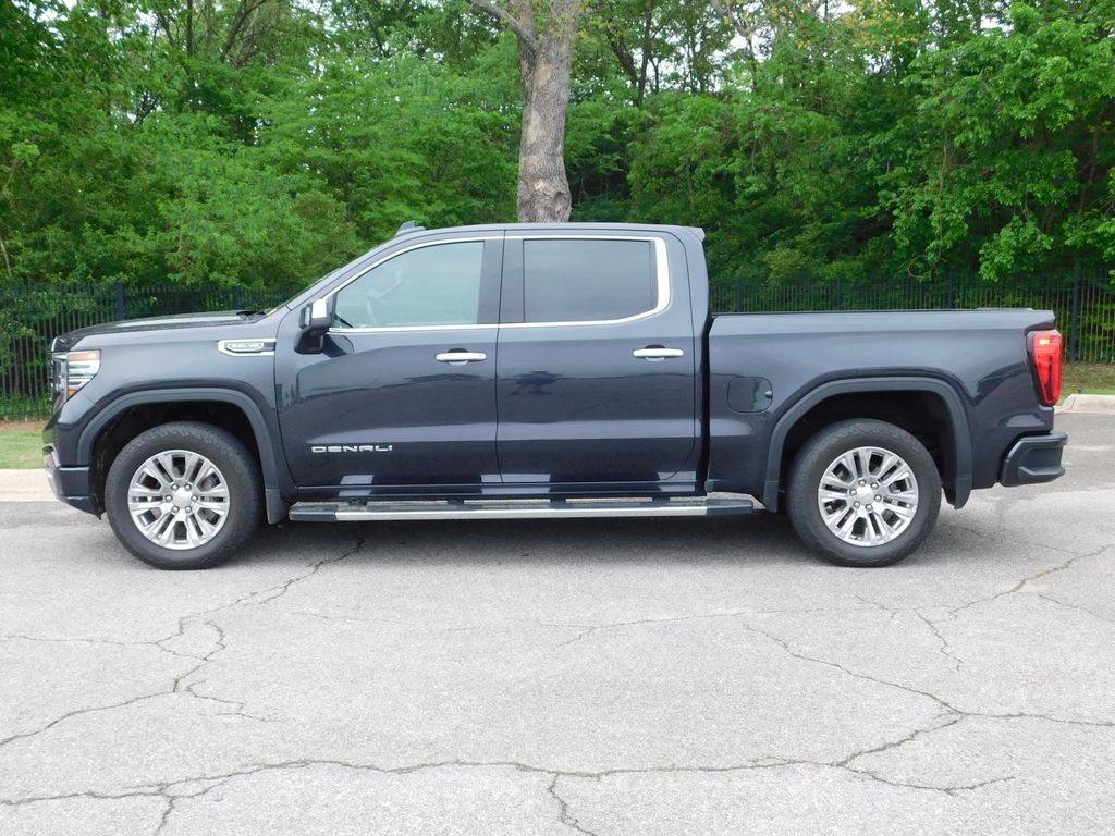 2022 GMC Sierra 1500 Denali 2