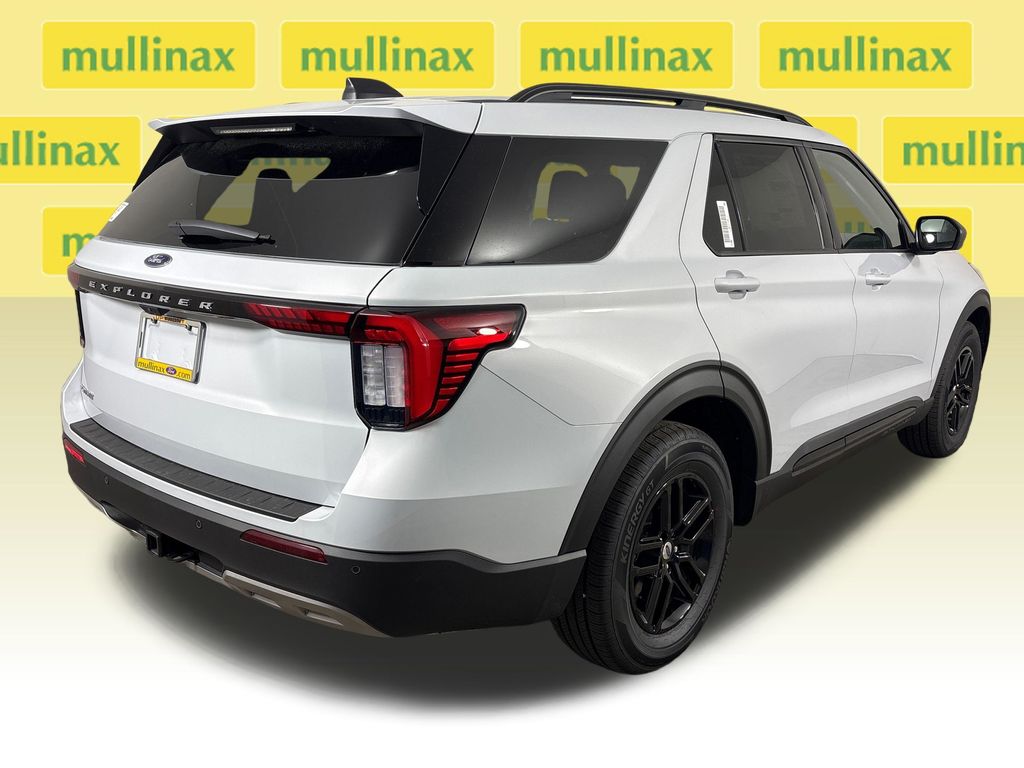 New 2026 White Ford Active image 4