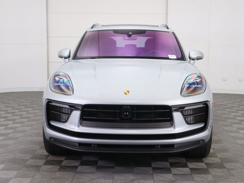 Thumbnail: 2025 Porsche Macan - 10