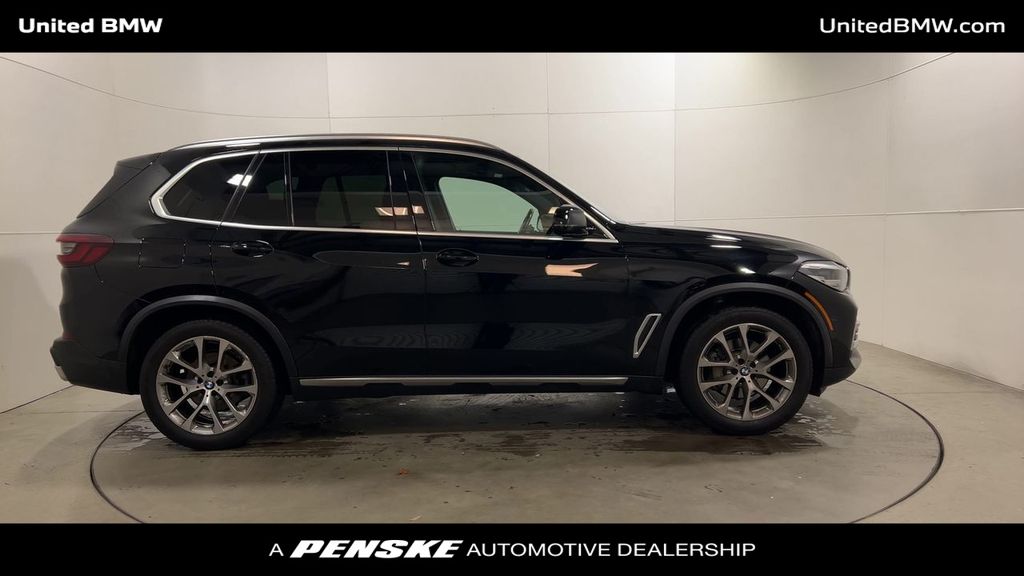 Thumbnail: 2021 BMW X5 - 9