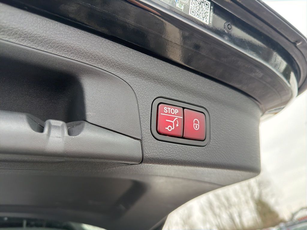 Thumbnail: 2024 Mercedes-Benz GLE - 23