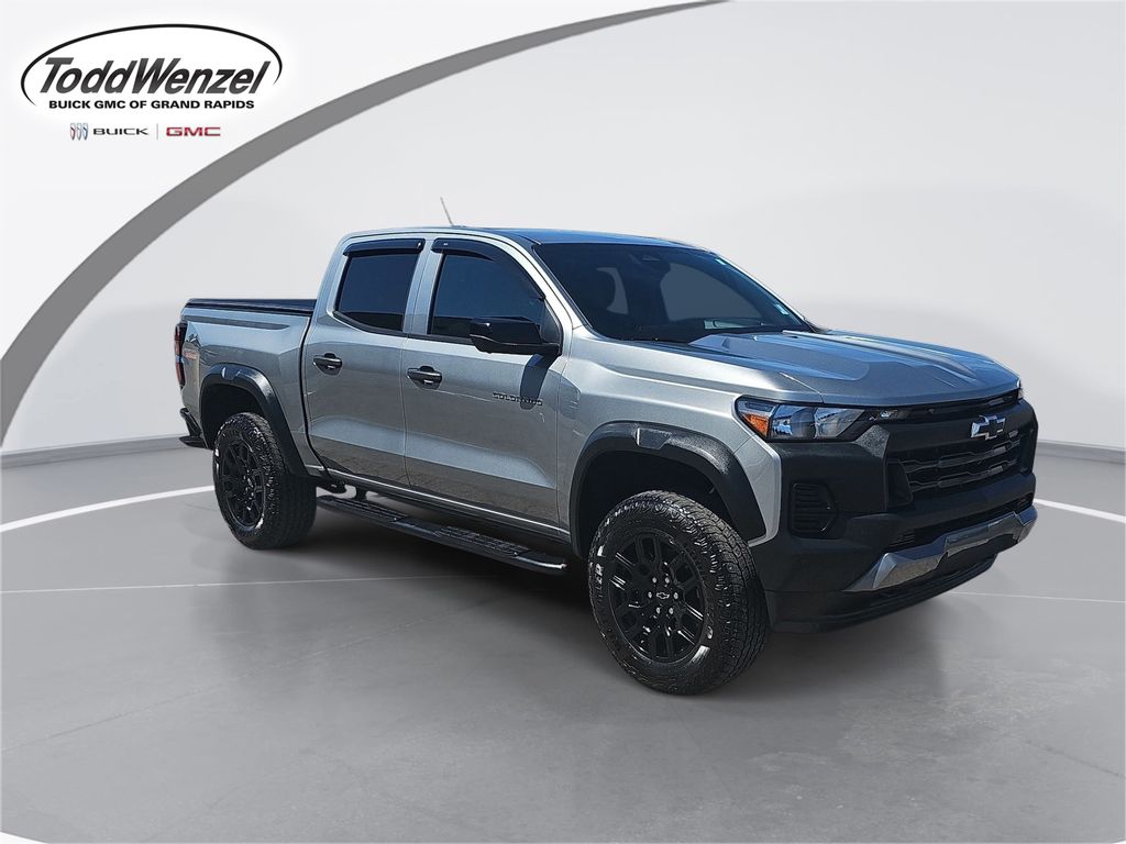 Sterling Gray Metallic 2023 Chevrolet Colorado Trail Boss Crew Cab 4WD Pickup Truck Four-Wheel Drive 8-Speed Automatic