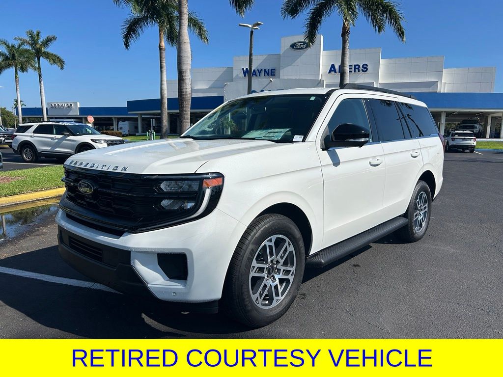 Star White Metallic Tri-Coat 2026 Ford Expedition SUV / Crossover 4X2 Automatic