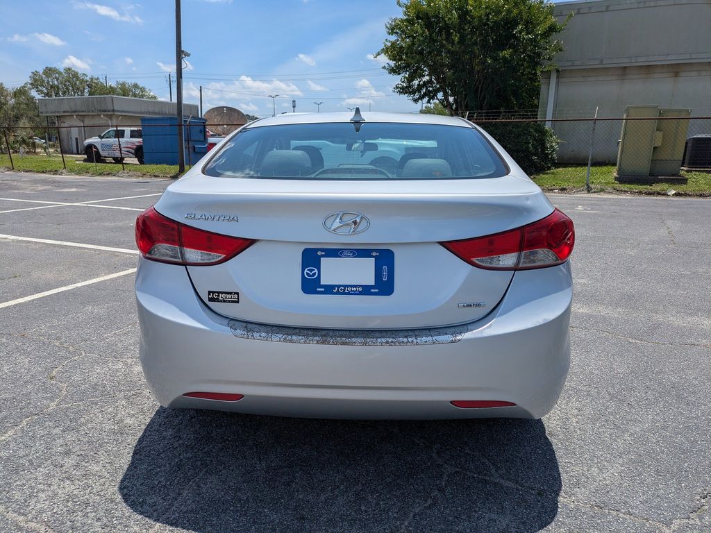 2011 Hyundai Elantra Limited (Ulsan Plant)
