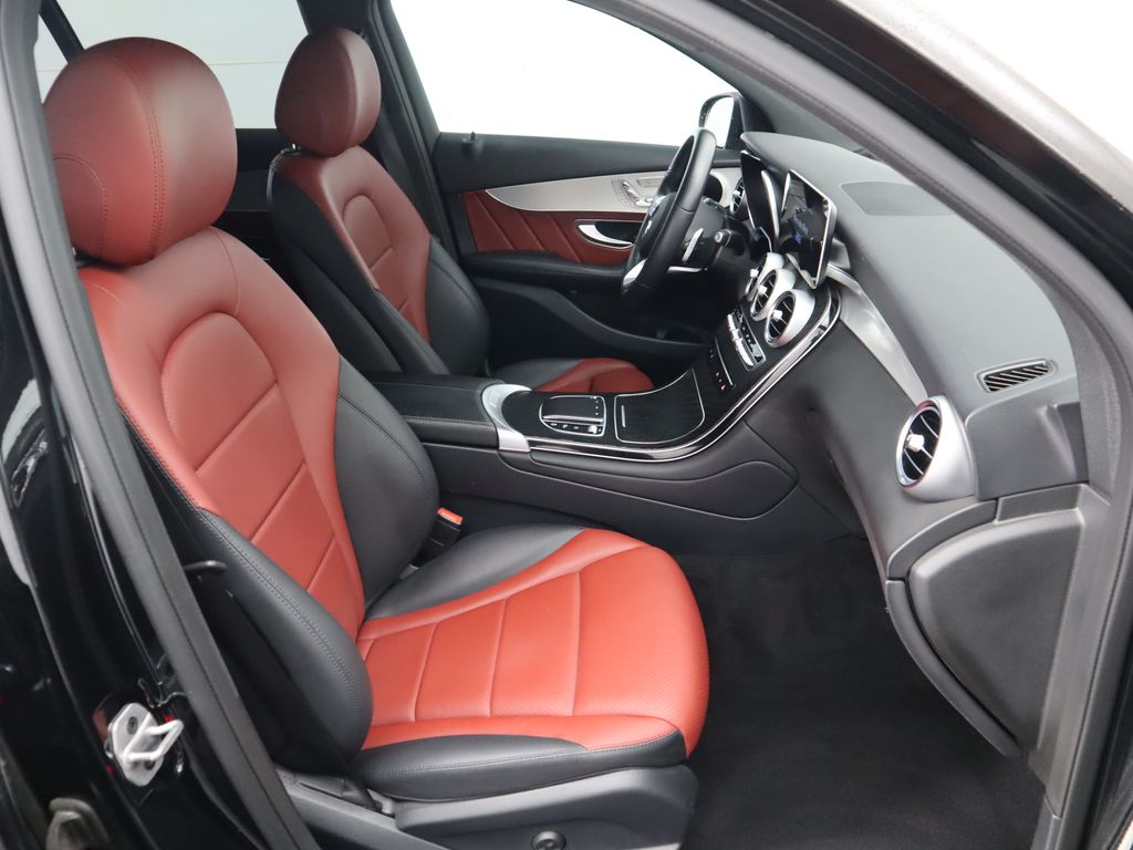 Thumbnail: 2022 Mercedes-Benz GLC - 20