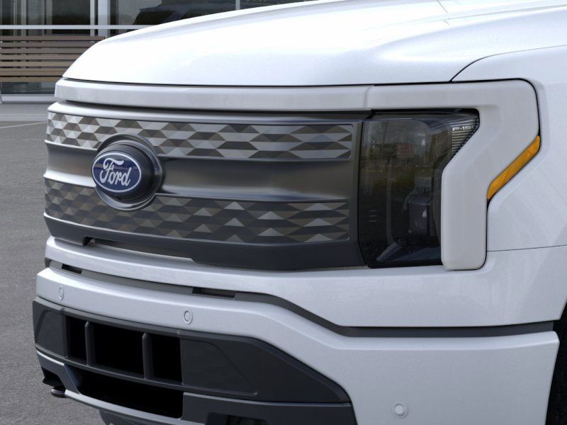 2025 Ford F-150 Lightning LARIAT