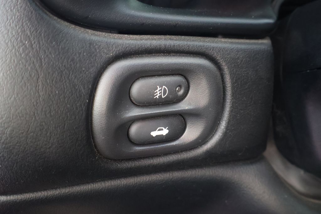 Thumbnail: 2001 Chevrolet Corvette - 30