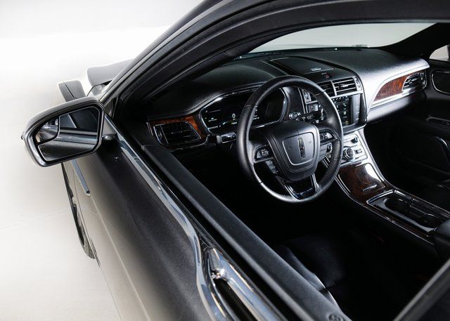 2018 Lincoln Continental Premiere photo 21