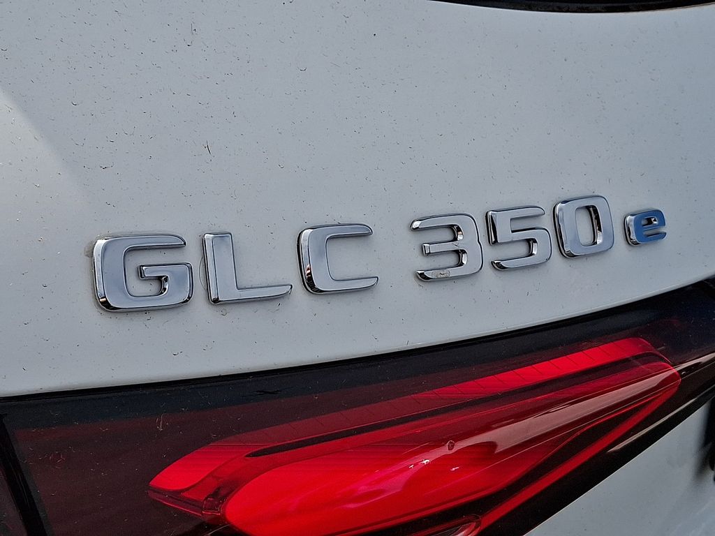 Thumbnail: 2026 Mercedes-Benz GLC - 19