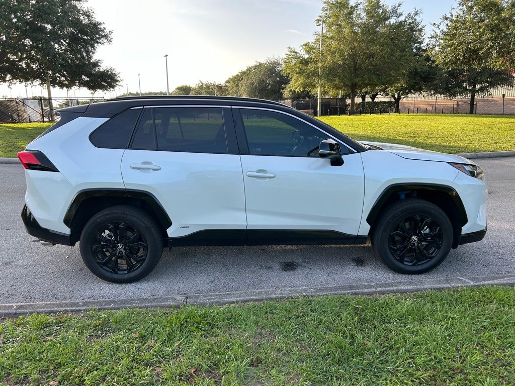 2023 Toyota RAV4 XSE 6