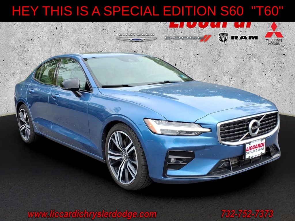 2020 Volvo S60 T6 R-Design AWD