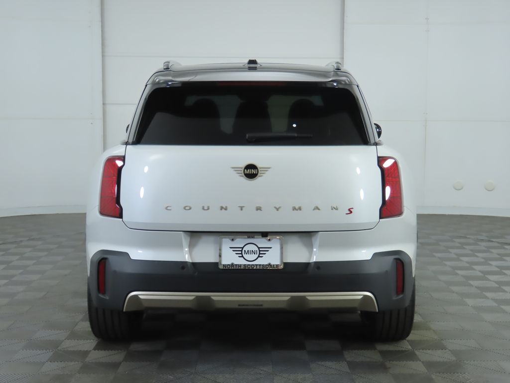 2025 MINI Cooper Countryman Iconic 6