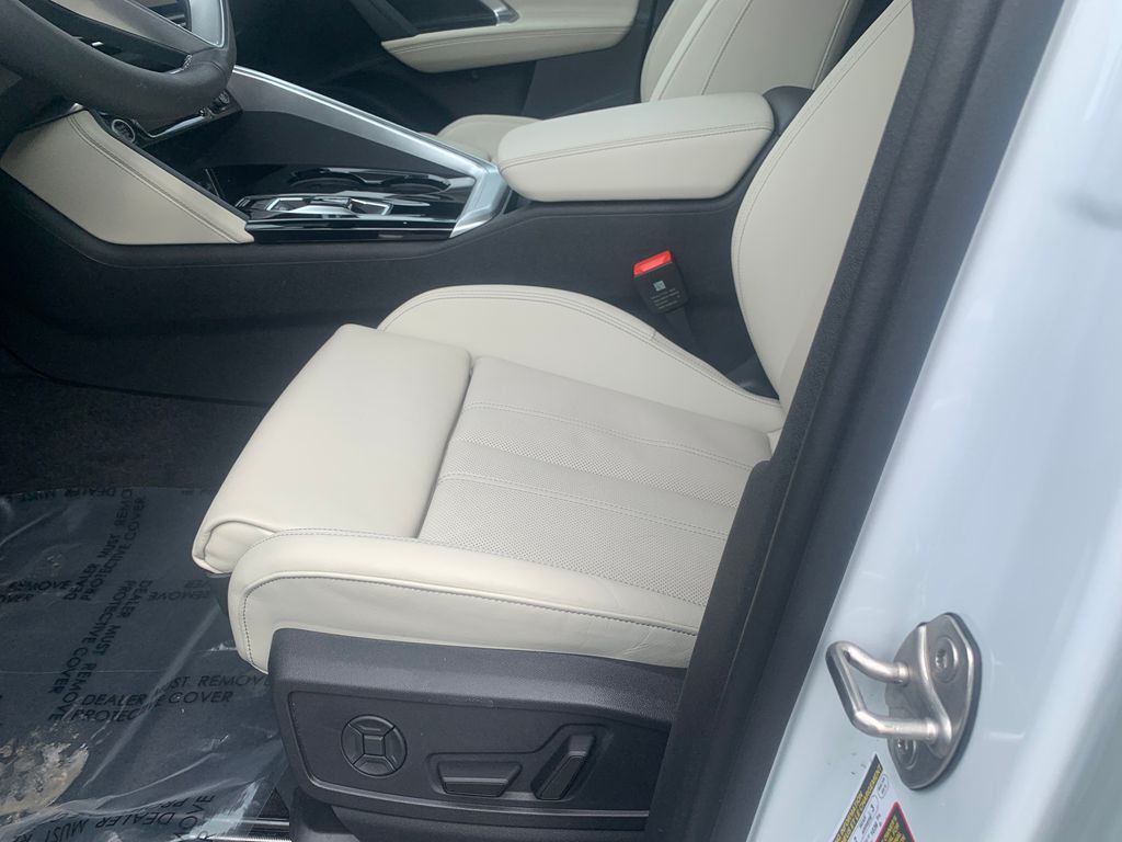 Thumbnail: 2025 Audi Q5 - 10