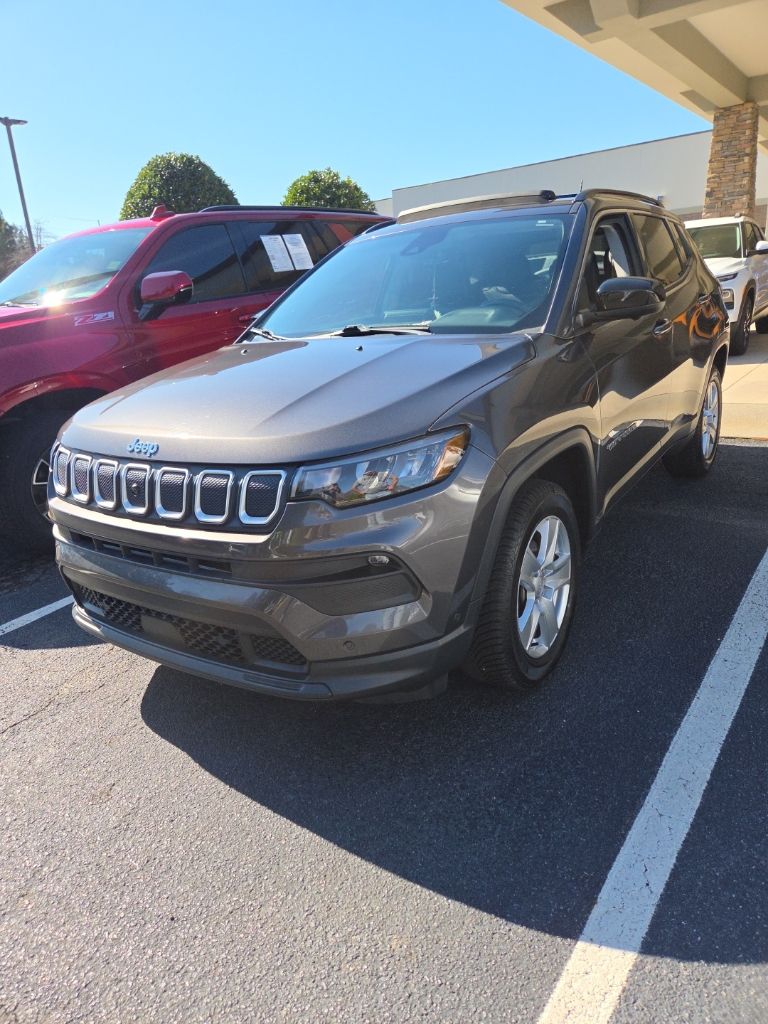 2022 Jeep Compass Latitude 4WD