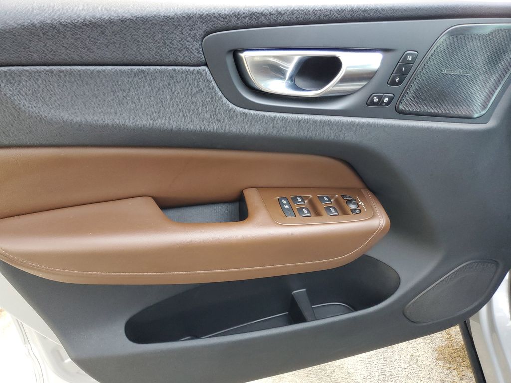 used 2023 Volvo XC60 Recharge Plug-In Hybrid car, priced at $34,695
