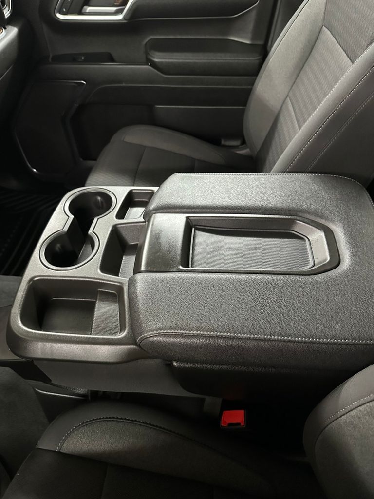 used 2023 GMC Sierra 1500 car, priced at $36,985