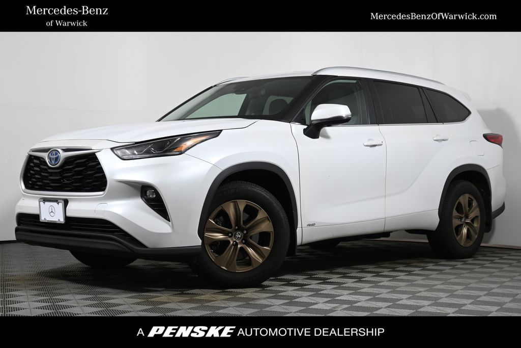 Thumbnail: 2023 Toyota Highlander - 1