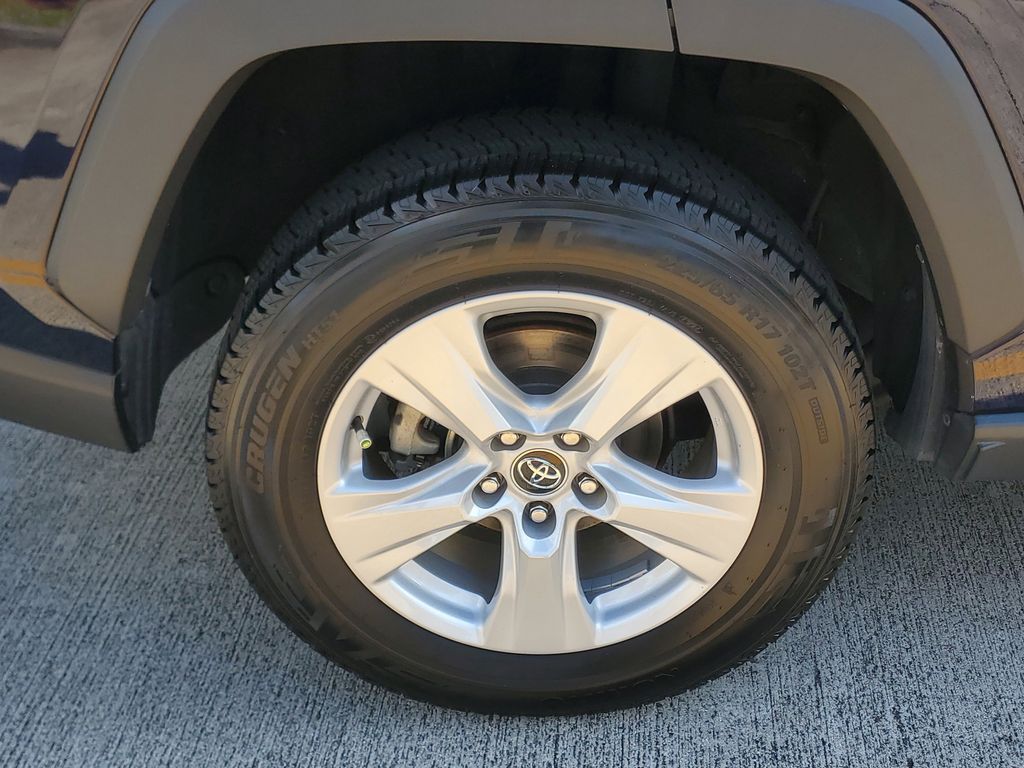 used 2020 Toyota RAV4 car, priced at $22,776
