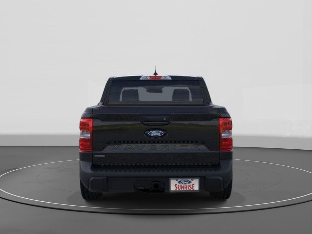 New 2026 Ford Maverick XLT 4D Crew Cab